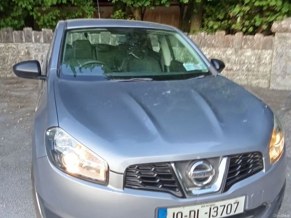 Nissan Qashqai Hatchback, Diesel, 2010, Grey