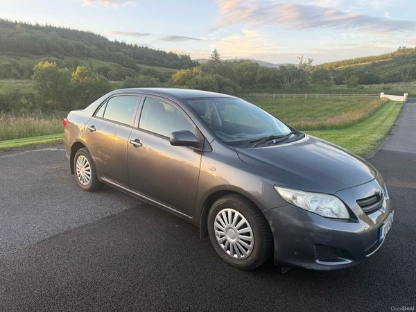 Toyota Corolla Saloon, Diesel, 2007, Grey