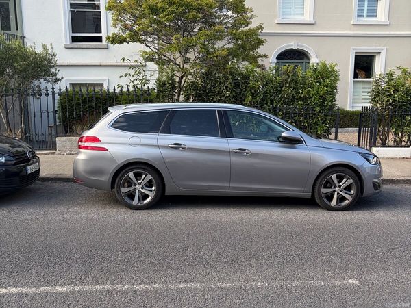 Peugeot 308 Estate, Petrol, 2016, Grey