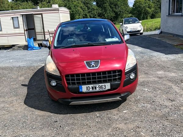 Peugeot 3008 MPV, Diesel, 2010, Red