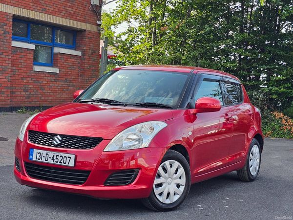 Suzuki Swift Hatchback, Petrol, 2013, Red