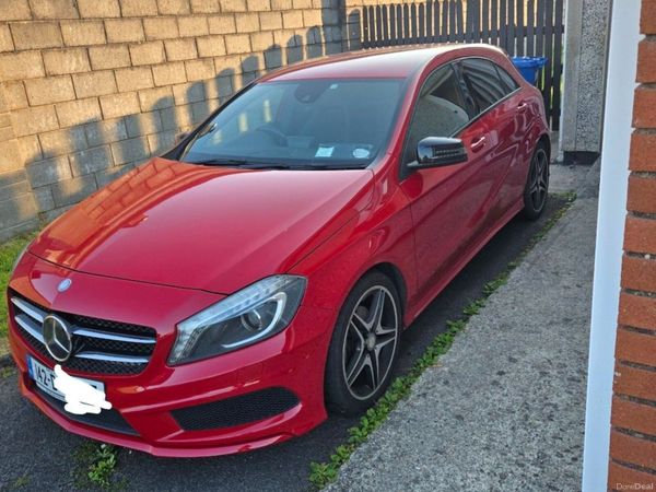 Mercedes-Benz A-Class Hatchback, Petrol, 2014, Red