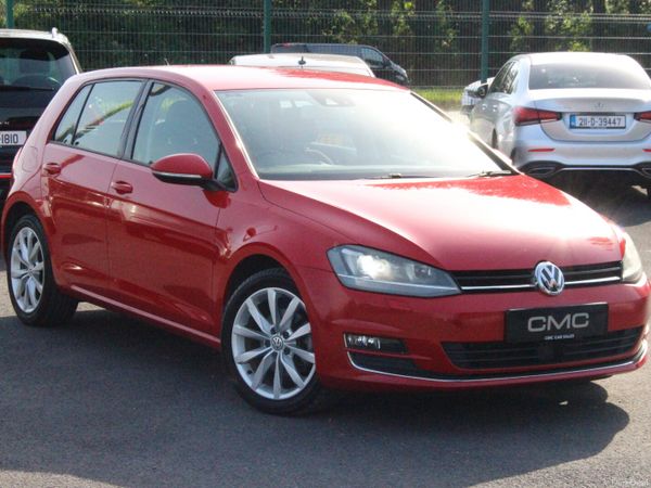 Volkswagen Golf Hatchback, Petrol, 2016, Red