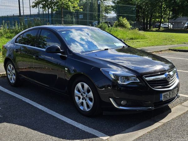 Vauxhall Insignia Hatchback, Diesel, 2016, Black