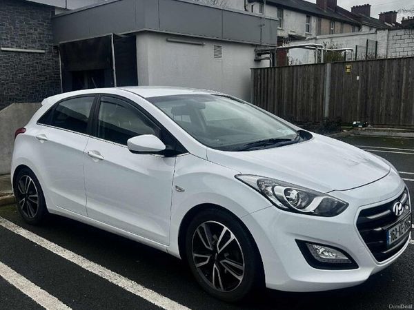 Hyundai i30 Hatchback, Diesel, 2016, White