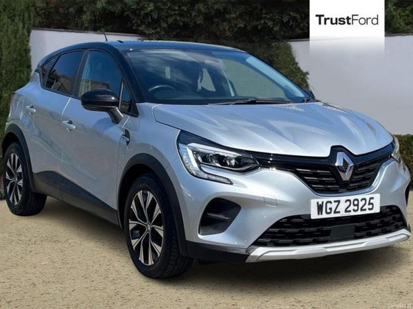 Renault Captur Hatchback, Petrol, 2022, Black