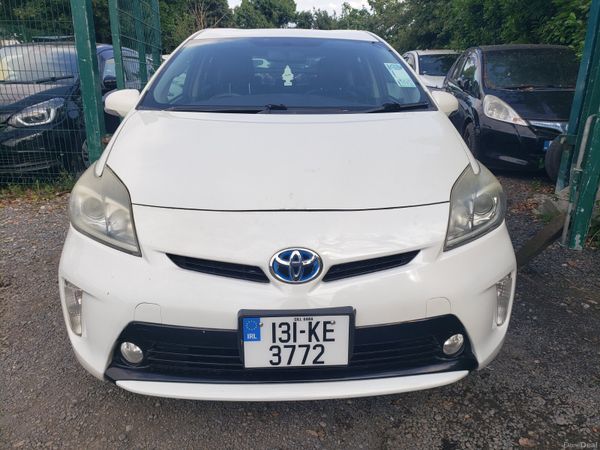 Toyota Prius Hatchback, Petrol Hybrid, 2013, White