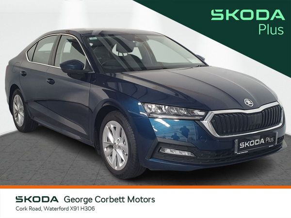 Skoda Octavia Saloon, Petrol, 2024, Blue
