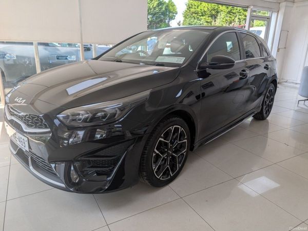 Kia Ceed Hatchback, Petrol, 2022, Black
