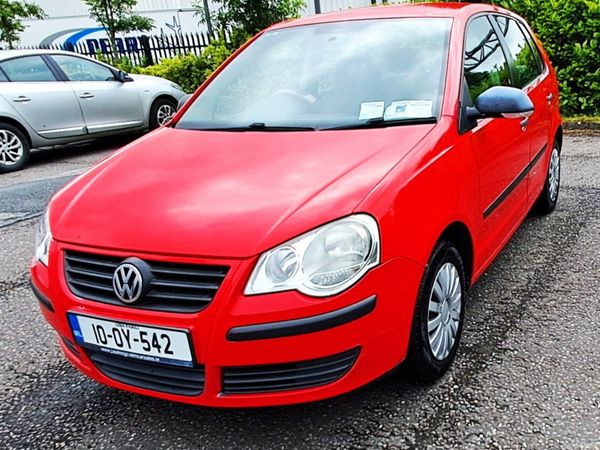 Volkswagen Polo Hatchback, Petrol, 2010, Red