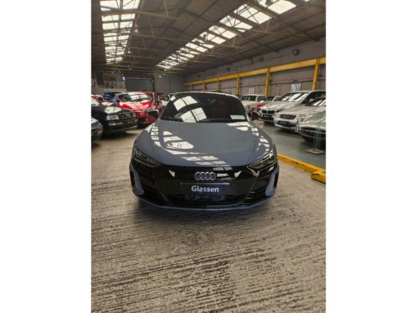 Audi e-tron GT quattro Coupe, Electric, 2022, Grey