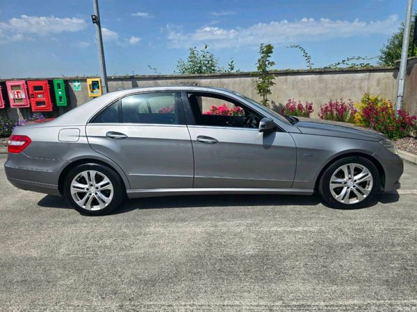 Mercedes-Benz E-Class Saloon, Diesel, 2010, Silver