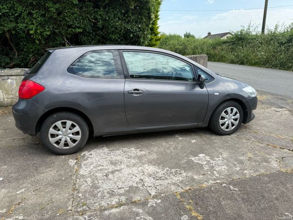 Toyota Auris Hatchback, Petrol, 2008, Grey