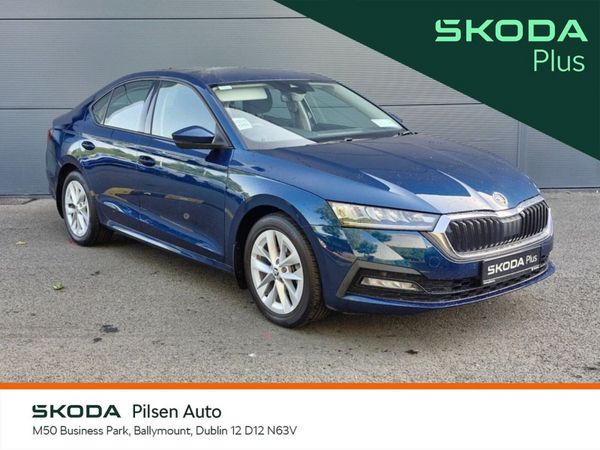 Skoda Octavia Saloon, Petrol, 2023, Blue