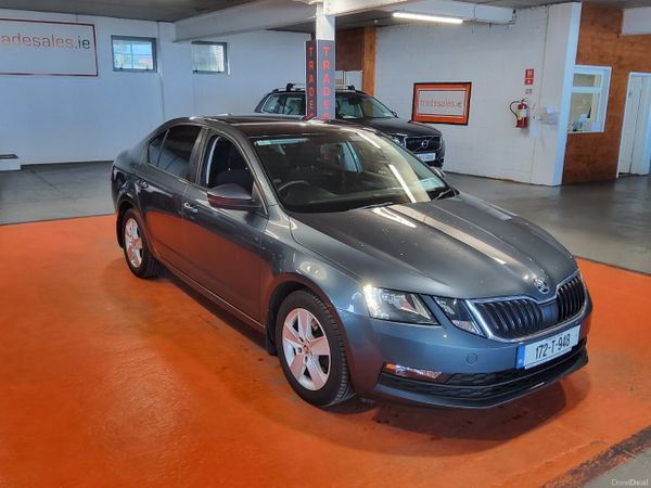 Skoda Octavia Saloon, Petrol, 2017, Grey