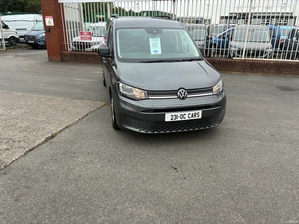 Volkswagen Caddy Maxi Life MPV, Diesel, 2023, Grey