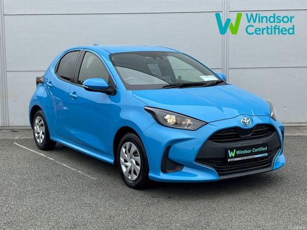 Toyota Yaris Hatchback, Petrol, 2021, Blue