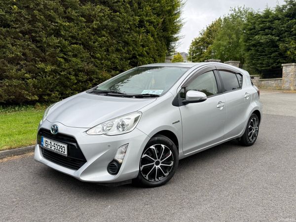 Toyota Aqua Hatchback, Petrol Hybrid, 2015, Silver