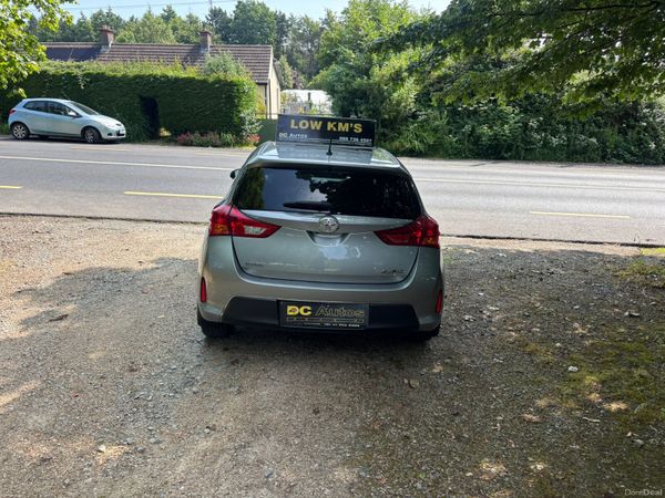 Toyota Auris Hatchback, Diesel, 2015, Grey