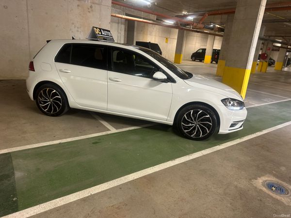Volkswagen Golf Hatchback, Diesel, 2020, White