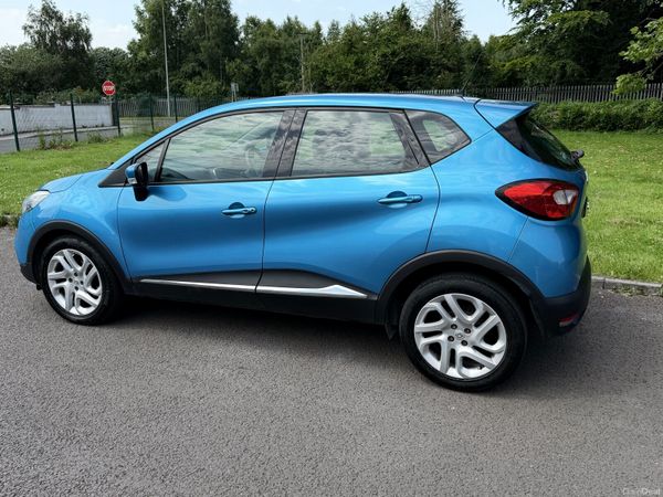 Renault Captur Hatchback, Diesel, 2014, Blue