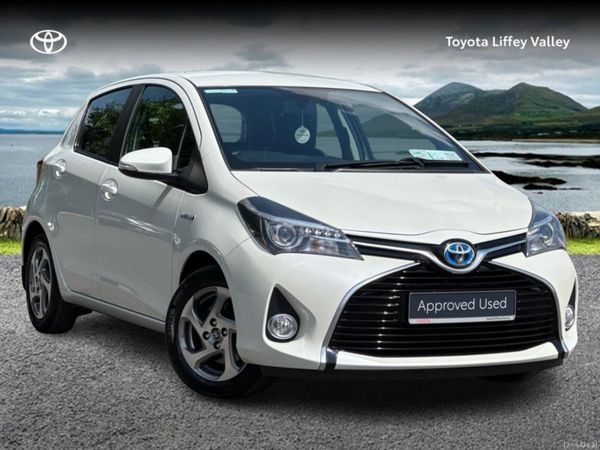 Toyota Yaris Hatchback, Petrol Hybrid, 2015, White