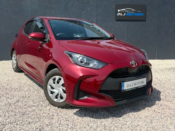 Toyota Yaris Hatchback, Petrol, 2021, Red