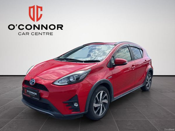 Toyota Aqua Hatchback, Petrol Hybrid, 2017, Red
