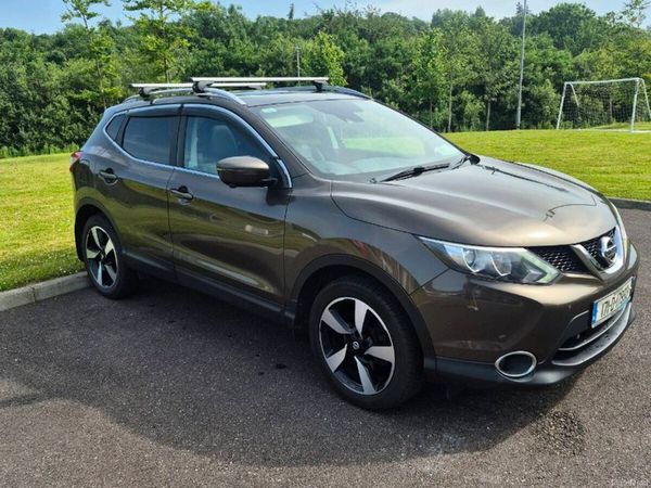Nissan Qashqai SUV, Petrol, 2017, Brown