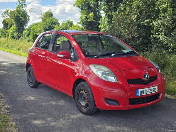 Toyota Vitz Hatchback, Petrol, 2009, Red