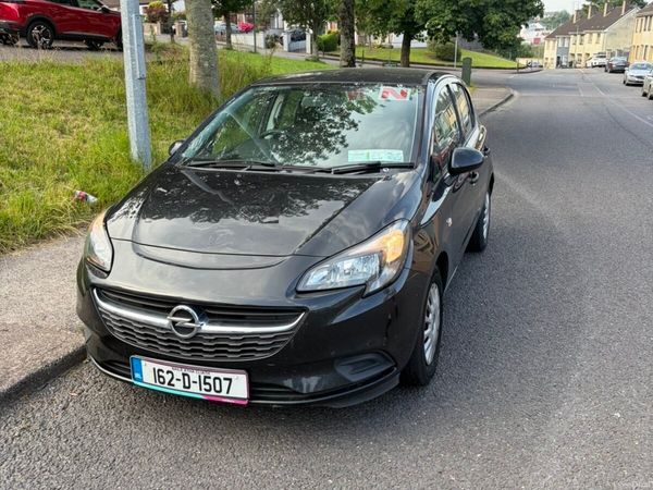 Opel Corsa Hatchback, Petrol, 2016, Black