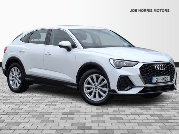 Audi Q3 Hatchback, Petrol, 2021, White