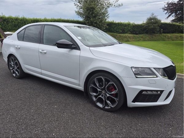 Skoda Octavia Saloon, Diesel, 2018, White