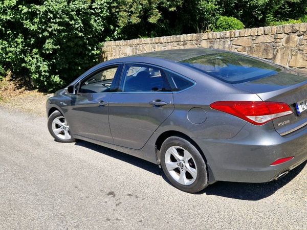 Hyundai i40 Saloon, Diesel, 2012, Silver