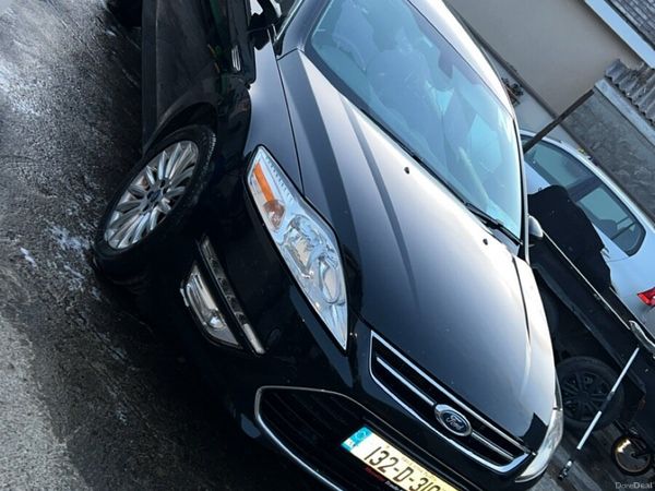 Ford Mondeo Hatchback, Diesel, 2013, Black