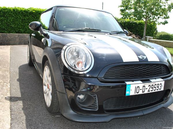 Mini First Hatchback, Petrol, 2010, Black