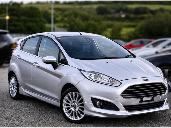 Ford Fiesta Hatchback, Petrol, 2016, Silver