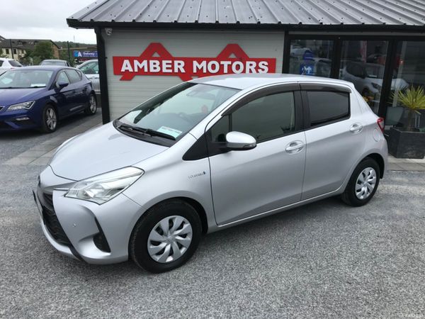 Toyota Yaris Hatchback, Petrol, 2019, Silver