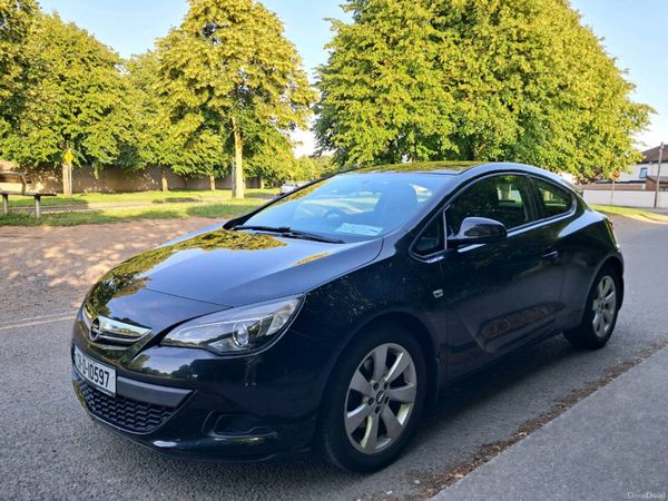 Opel Astra Hatchback, Petrol, 2013, Black