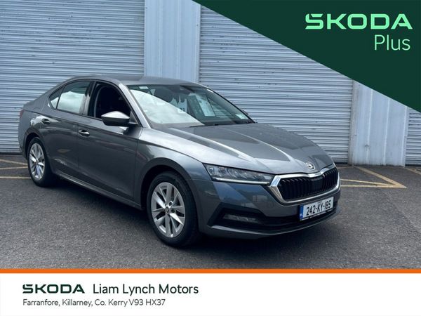 Skoda Octavia Saloon, Petrol, 2024, Grey