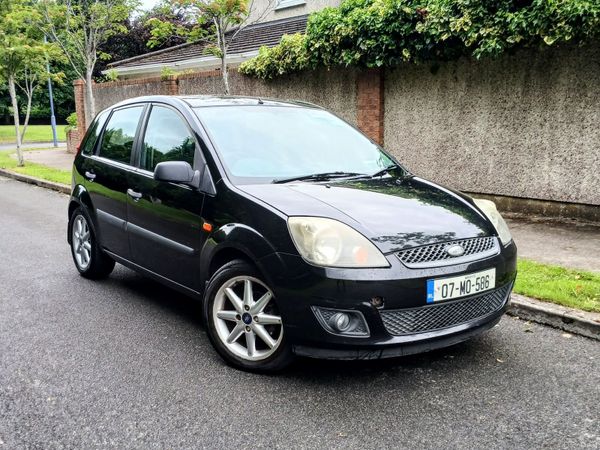 Ford Fiesta Hatchback, Petrol, 2007, Black