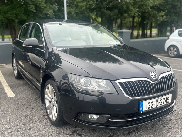 Skoda Superb Saloon, Diesel, 2013, Black