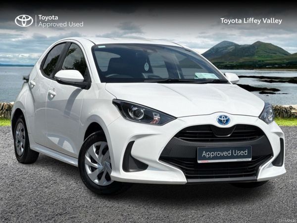 Toyota Yaris Hatchback, Petrol Hybrid, 2020, White