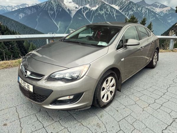 Opel Astra Saloon, Diesel, 2017, Brown