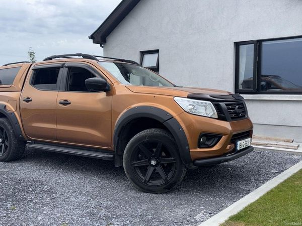 Nissan Navara Pick Up, Diesel, 2019, Gold