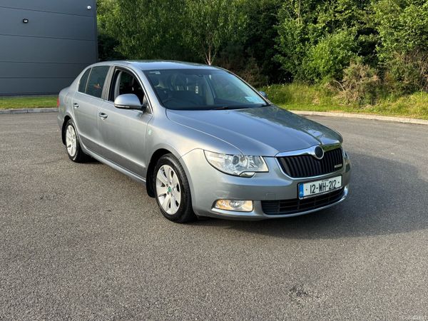 Skoda Superb Saloon, Diesel, 2012, Grey