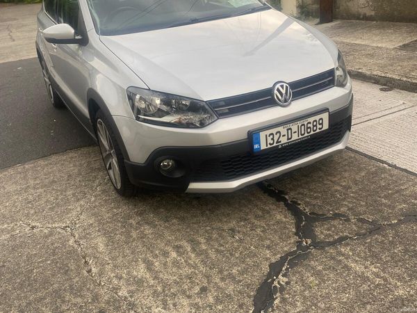 Volkswagen Polo Hatchback, Petrol, 2013, Silver