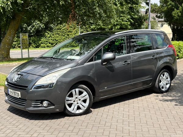 Peugeot 5008 MPV, Diesel, 2011, Grey