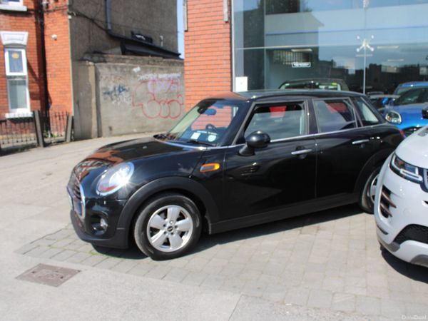 Mini Cooper Hatchback, Diesel, 2016, Black