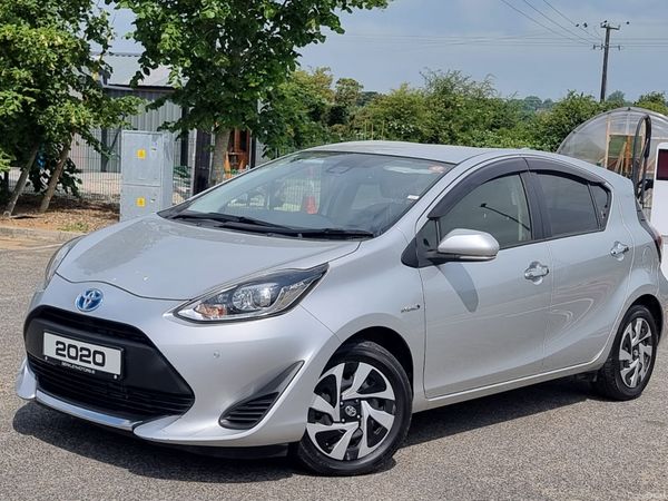 Toyota Aqua Hatchback, Petrol Hybrid, 2020, Silver